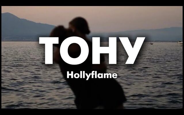 Hollyflame — Тону Ноты и Текст Песни